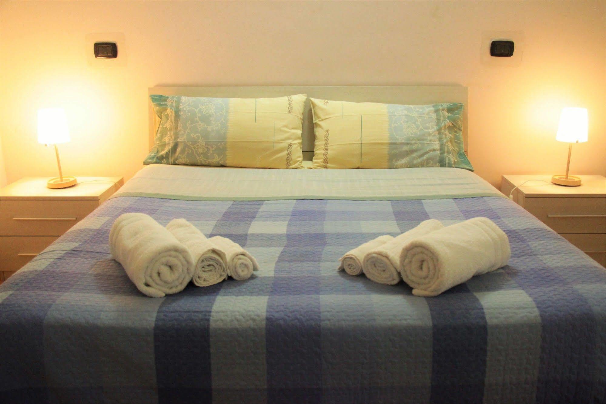 Hello Roma B&B Eksteriør billede